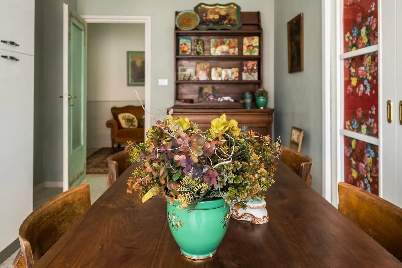 La Casa Dei Fiori Apartment Bologna 0*,  Italy