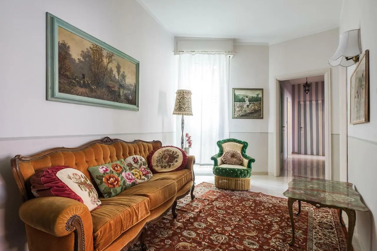 La Casa Dei Fiori Apartment Bologna Italy