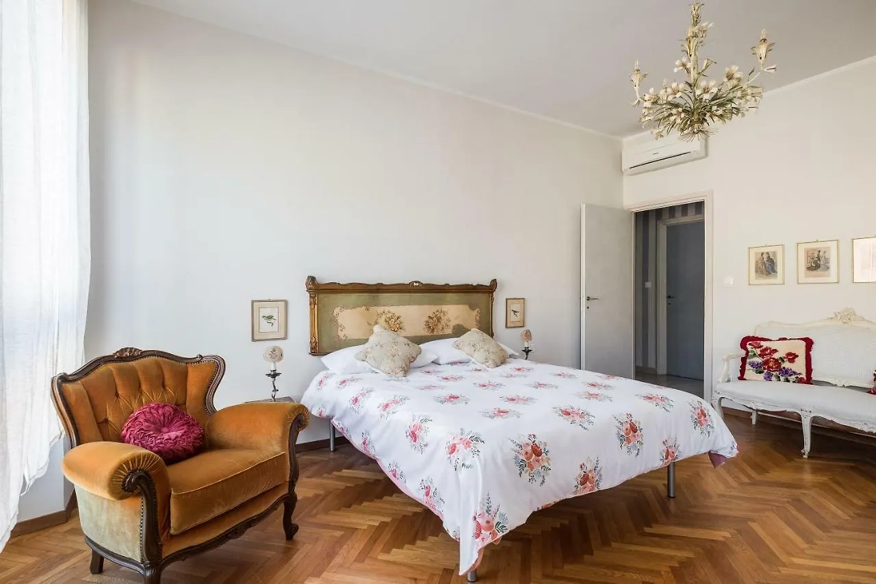 La Casa Dei Fiori Apartment Bologna 0*,  Italy